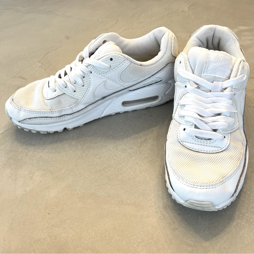 NIKE Air Max 90 Sneakers, White,‎ 9 - Picture 6 of 15
